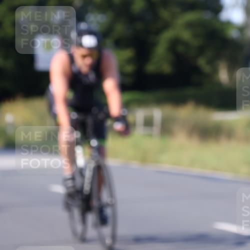 25.08.2024 - Elbe Triathlon Hamburg Fuchs,  Jonas http://msf.ph/oto/6869238 25.08.2024 09:32:02 Radfahren 175, 321, 356, 139, 396, 229, 423, 206, 345, 391 meine-sportfotos.de