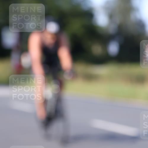25.08.2024 - Elbe Triathlon Hamburg Fuchs,  Jonas http://msf.ph/oto/6869240 25.08.2024 09:32:02 Radfahren 175, 321, 356, 139, 396, 229, 423, 206, 345, 391 meine-sportfotos.de