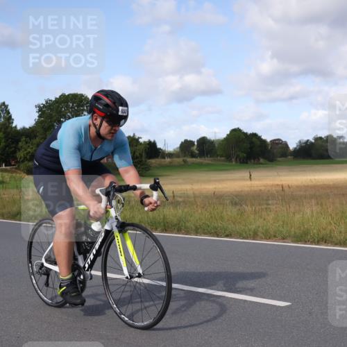25.08.2024 - Elbe Triathlon Hamburg Fuchs,  Jonas http://msf.ph/oto/6869242 25.08.2024 10:23:48 Radfahren 653 meine-sportfotos.de