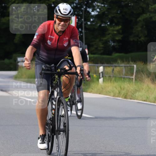 25.08.2024 - Elbe Triathlon Hamburg Fuchs,  Jonas http://msf.ph/oto/6869246 25.08.2024 10:23:57 Radfahren 445, 657, 304 meine-sportfotos.de