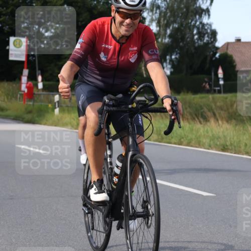 25.08.2024 - Elbe Triathlon Hamburg Fuchs,  Jonas http://msf.ph/oto/6869255 25.08.2024 10:23:57 Radfahren 445, 657, 304 meine-sportfotos.de