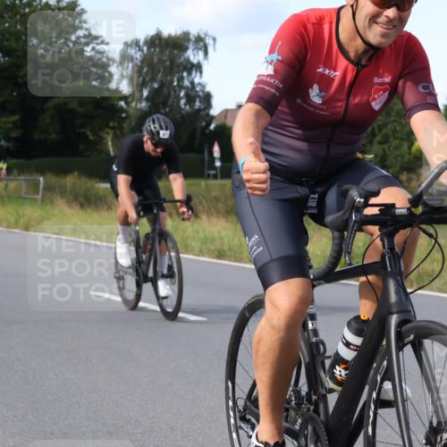 25.08.2024 - Elbe Triathlon Hamburg Fuchs,  Jonas http://msf.ph/oto/6869261 25.08.2024 10:23:58 Radfahren 445, 657, 304, 472 meine-sportfotos.de