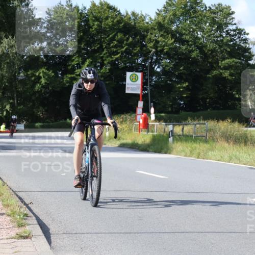 25.08.2024 - Elbe Triathlon Hamburg Fuchs,  Jonas http://msf.ph/oto/6869266 25.08.2024 11:05:59 Radfahren 1516, 1709, 1659, 1627, 1592 meine-sportfotos.de