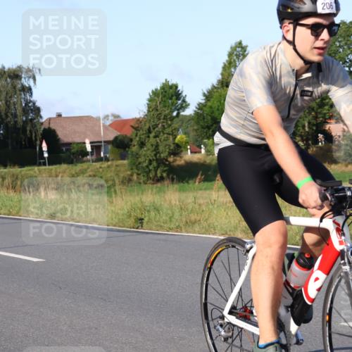 25.08.2024 - Elbe Triathlon Hamburg Fuchs,  Jonas http://msf.ph/oto/6869273 25.08.2024 09:32:05 Radfahren 396, 229, 423, 206, 345, 391 meine-sportfotos.de