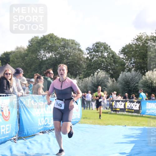 25.08.2024 - Elbe Triathlon Hamburg H.Heesch http://msf.ph/oto/6869277 25.08.2024 11:07:16 Ziel 145, 181, 211 meine-sportfotos.de