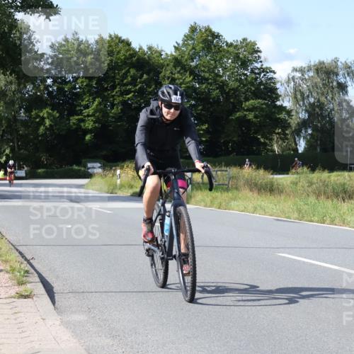25.08.2024 - Elbe Triathlon Hamburg Fuchs,  Jonas http://msf.ph/oto/6869278 25.08.2024 11:06:00 Radfahren 1516, 1709, 1659, 1627, 1592 meine-sportfotos.de