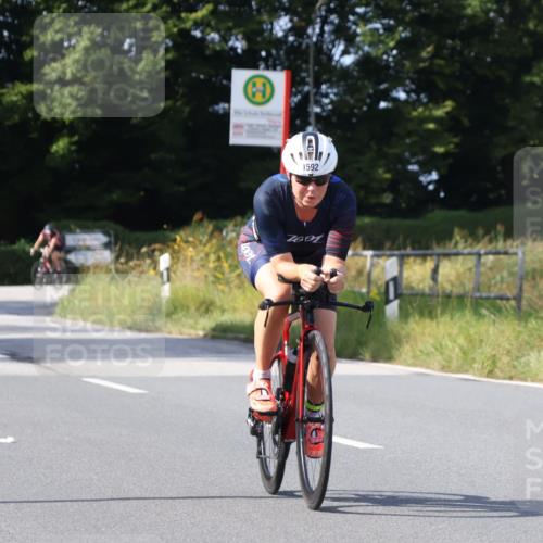 25.08.2024 - Elbe Triathlon Hamburg Fuchs,  Jonas http://msf.ph/oto/6869281 25.08.2024 11:06:05 Radfahren 1627, 1592 meine-sportfotos.de