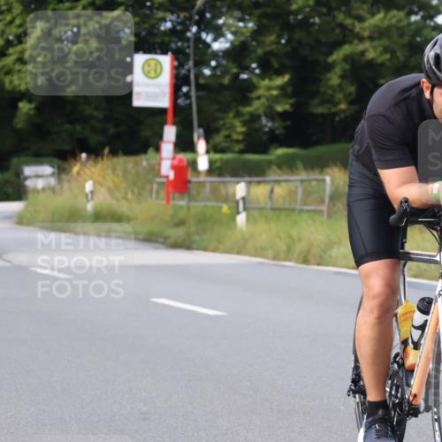 25.08.2024 - Elbe Triathlon Hamburg Fuchs,  Jonas http://msf.ph/oto/6869286 25.08.2024 10:24:01 Radfahren 445, 657, 304, 472 meine-sportfotos.de