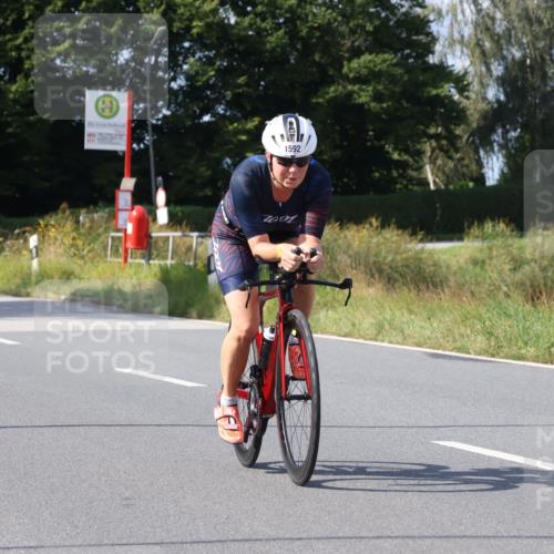 25.08.2024 - Elbe Triathlon Hamburg Fuchs,  Jonas http://msf.ph/oto/6869288 25.08.2024 11:06:05 Radfahren 1627, 1592 meine-sportfotos.de