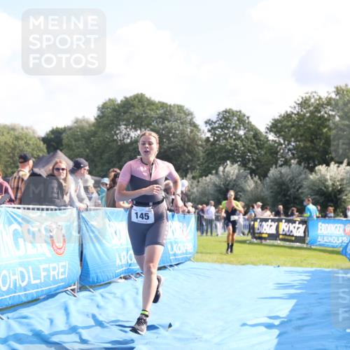 25.08.2024 - Elbe Triathlon Hamburg H.Heesch http://msf.ph/oto/6869295 25.08.2024 11:07:16 Ziel 145, 181, 211 meine-sportfotos.de