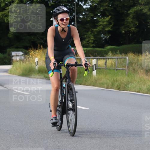 25.08.2024 - Elbe Triathlon Hamburg Fuchs,  Jonas http://msf.ph/oto/6869305 25.08.2024 10:24:04 Radfahren 304, 472, 604, 582 meine-sportfotos.de