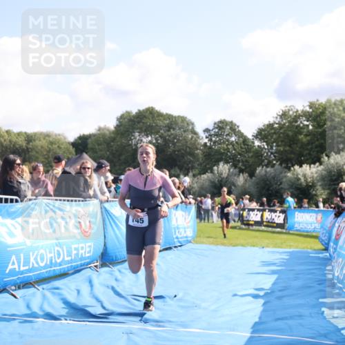 25.08.2024 - Elbe Triathlon Hamburg H.Heesch http://msf.ph/oto/6869314 25.08.2024 11:07:16 Ziel 145, 181, 211 meine-sportfotos.de