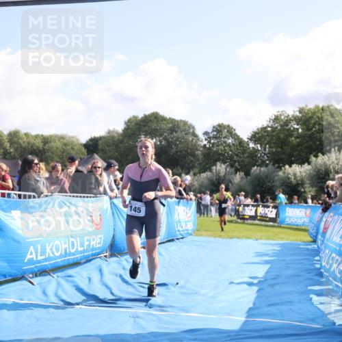 25.08.2024 - Elbe Triathlon Hamburg H.Heesch http://msf.ph/oto/6869318 25.08.2024 11:07:16 Ziel 145, 181, 211 meine-sportfotos.de