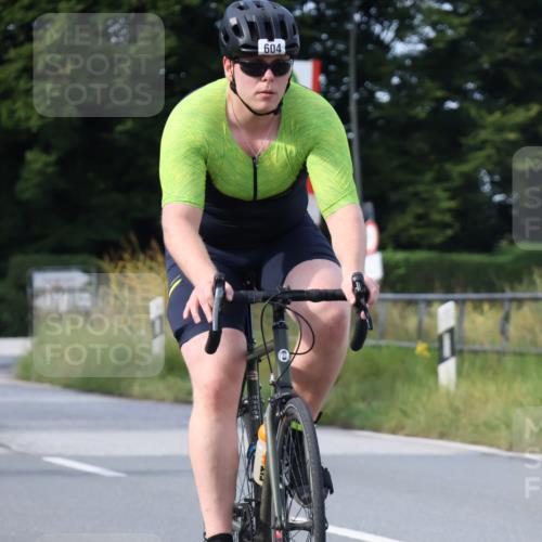 25.08.2024 - Elbe Triathlon Hamburg Fuchs,  Jonas http://msf.ph/oto/6869326 25.08.2024 10:24:08 Radfahren 472, 604, 582, 461 meine-sportfotos.de