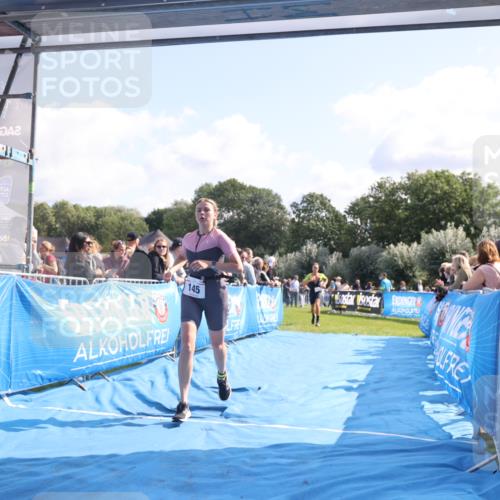 25.08.2024 - Elbe Triathlon Hamburg H.Heesch http://msf.ph/oto/6869328 25.08.2024 11:07:16 Ziel 145, 181, 211 meine-sportfotos.de