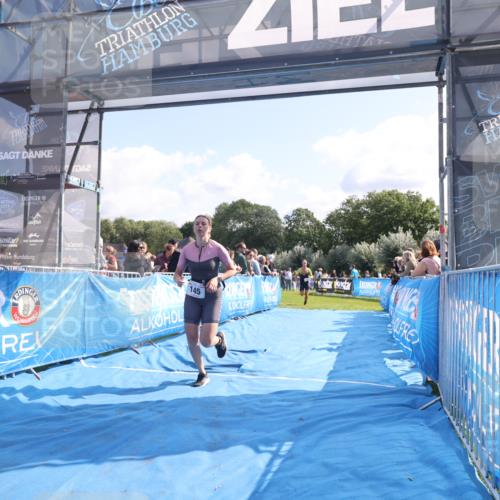 25.08.2024 - Elbe Triathlon Hamburg H.Heesch http://msf.ph/oto/6869343 25.08.2024 11:07:17 Ziel 145, 181, 211 meine-sportfotos.de