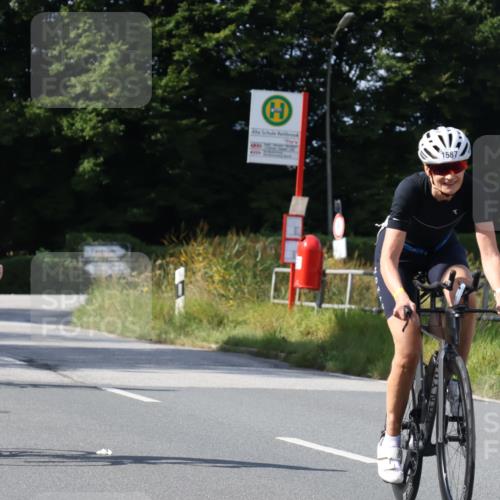25.08.2024 - Elbe Triathlon Hamburg Fuchs,  Jonas http://msf.ph/oto/6869346 25.08.2024 11:07:19 Radfahren 1587, 1633, 1661, 1522 meine-sportfotos.de