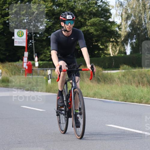 25.08.2024 - Elbe Triathlon Hamburg Fuchs,  Jonas http://msf.ph/oto/6869351 25.08.2024 10:24:10 Radfahren 472, 604, 582, 461 meine-sportfotos.de