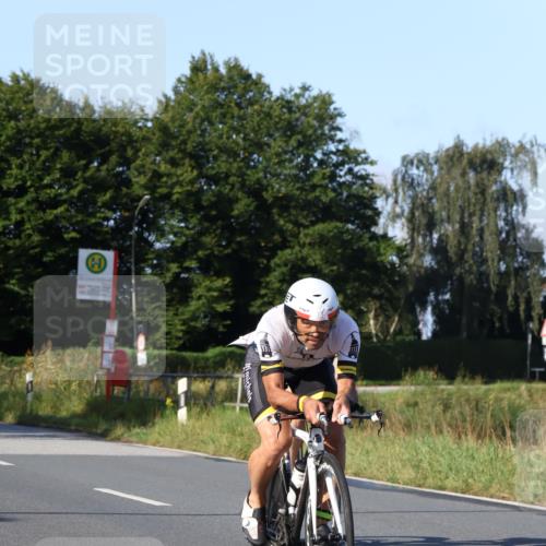 25.08.2024 - Elbe Triathlon Hamburg Fuchs,  Jonas http://msf.ph/oto/6869364 25.08.2024 09:32:17 Radfahren 59, 73, 99, 339, 107 meine-sportfotos.de