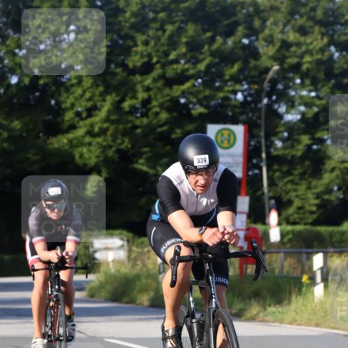 25.08.2024 - Elbe Triathlon Hamburg Fuchs,  Jonas http://msf.ph/oto/6869377 25.08.2024 09:32:21 Radfahren 59, 73, 99, 339, 107, 366 meine-sportfotos.de