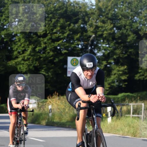 25.08.2024 - Elbe Triathlon Hamburg Fuchs,  Jonas http://msf.ph/oto/6869381 25.08.2024 09:32:21 Radfahren 59, 73, 99, 339, 107, 366 meine-sportfotos.de
