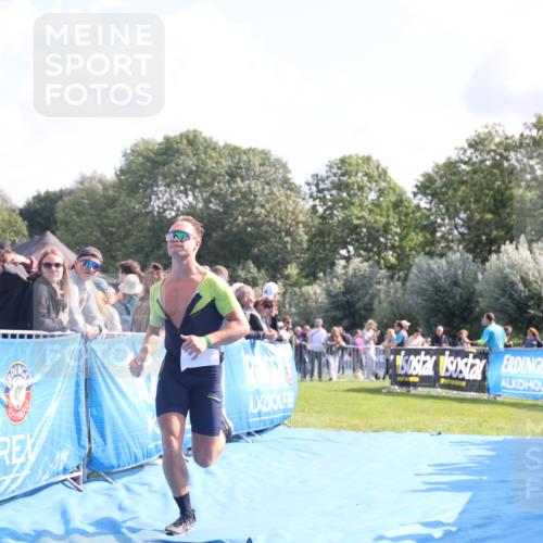 25.08.2024 - Elbe Triathlon Hamburg H.Heesch http://msf.ph/oto/6869383 25.08.2024 11:07:19 Ziel 145, 181, 211 meine-sportfotos.de
