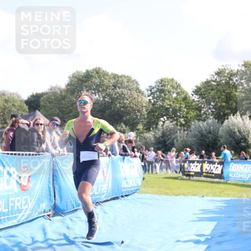 25.08.2024 - Elbe Triathlon Hamburg H.Heesch http://msf.ph/oto/6869393 25.08.2024 11:07:19 Ziel 145, 181, 211 meine-sportfotos.de