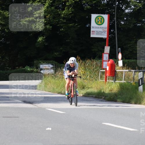 25.08.2024 - Elbe Triathlon Hamburg Fuchs,  Jonas http://msf.ph/oto/6869399 25.08.2024 11:07:23 Radfahren 1587, 1633, 1661, 1522, 306 meine-sportfotos.de