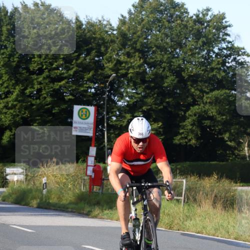 25.08.2024 - Elbe Triathlon Hamburg Fuchs,  Jonas http://msf.ph/oto/6869416 25.08.2024 09:32:24 Radfahren 339, 107, 366 meine-sportfotos.de