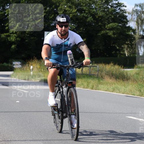 25.08.2024 - Elbe Triathlon Hamburg Fuchs,  Jonas http://msf.ph/oto/6869422 25.08.2024 11:07:26 Radfahren 1633, 1661, 1522, 306 meine-sportfotos.de