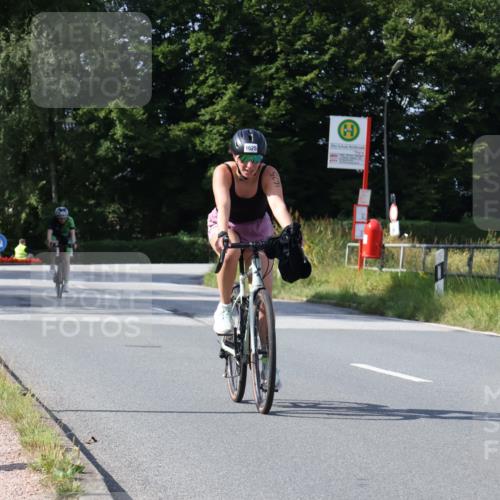 25.08.2024 - Elbe Triathlon Hamburg Fuchs,  Jonas http://msf.ph/oto/6869429 25.08.2024 11:07:35 Radfahren 1625, 1639 meine-sportfotos.de