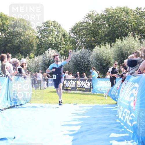 25.08.2024 - Elbe Triathlon Hamburg H.Heesch http://msf.ph/oto/6869462 25.08.2024 11:07:42 Ziel 270 meine-sportfotos.de