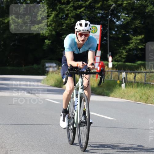 25.08.2024 - Elbe Triathlon Hamburg Fuchs,  Jonas http://msf.ph/oto/6869467 25.08.2024 10:24:51 Radfahren 561 meine-sportfotos.de