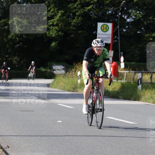 25.08.2024 - Elbe Triathlon Hamburg Fuchs,  Jonas http://msf.ph/oto/6869484 25.08.2024 11:07:38 Radfahren 1625, 1639 meine-sportfotos.de