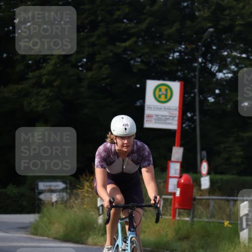 25.08.2024 - Elbe Triathlon Hamburg Fuchs,  Jonas http://msf.ph/oto/6869489 25.08.2024 10:24:59 Radfahren 490 meine-sportfotos.de