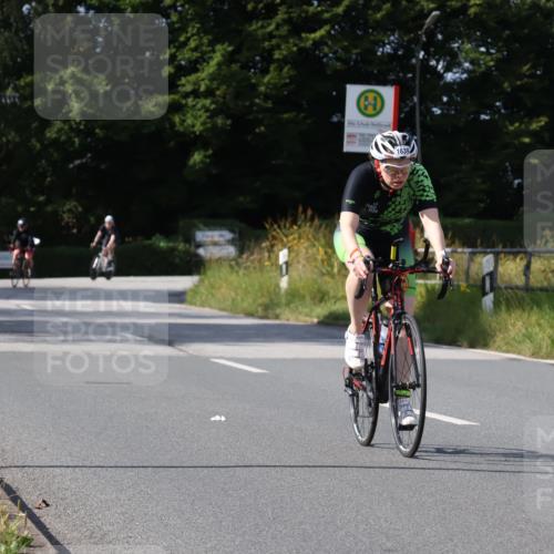 25.08.2024 - Elbe Triathlon Hamburg Fuchs,  Jonas http://msf.ph/oto/6869490 25.08.2024 11:07:38 Radfahren 1625, 1639 meine-sportfotos.de
