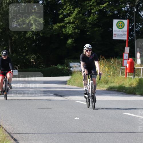25.08.2024 - Elbe Triathlon Hamburg Fuchs,  Jonas http://msf.ph/oto/6869502 25.08.2024 11:07:45 Radfahren 1639, 1669, 1535 meine-sportfotos.de