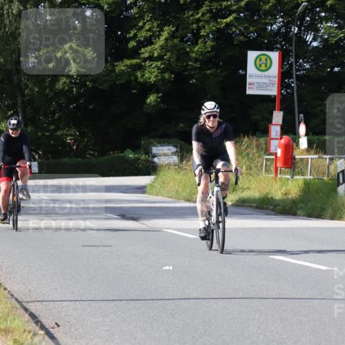 25.08.2024 - Elbe Triathlon Hamburg Fuchs,  Jonas http://msf.ph/oto/6869506 25.08.2024 11:07:45 Radfahren 1639, 1669, 1535 meine-sportfotos.de