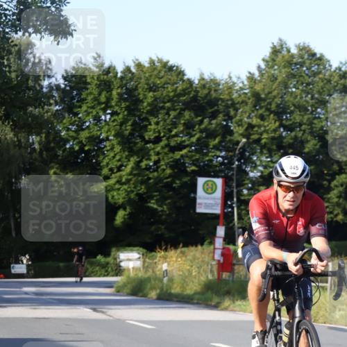 25.08.2024 - Elbe Triathlon Hamburg Fuchs,  Jonas http://msf.ph/oto/6869513 25.08.2024 09:32:35 Radfahren 127, 118, 164, 445 meine-sportfotos.de