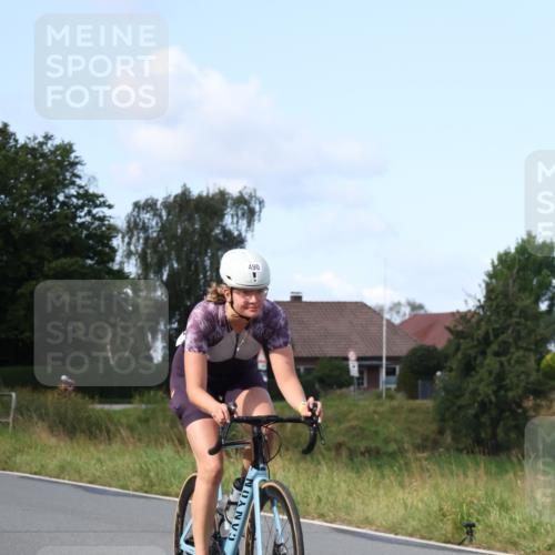 25.08.2024 - Elbe Triathlon Hamburg Fuchs,  Jonas http://msf.ph/oto/6869525 25.08.2024 10:25:01 Radfahren 490 meine-sportfotos.de