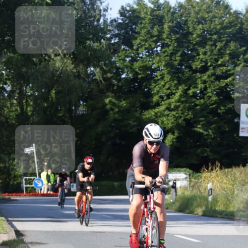 25.08.2024 - Elbe Triathlon Hamburg Fuchs,  Jonas http://msf.ph/oto/6869527 25.08.2024 09:32:40 Radfahren 118, 164, 445, 441, 177 meine-sportfotos.de