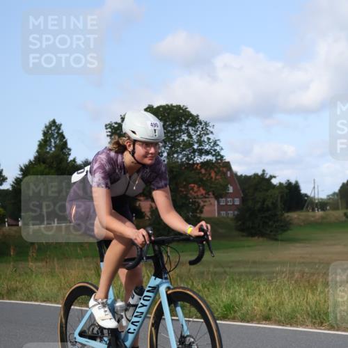 25.08.2024 - Elbe Triathlon Hamburg Fuchs,  Jonas http://msf.ph/oto/6869537 25.08.2024 10:25:01 Radfahren 490 meine-sportfotos.de