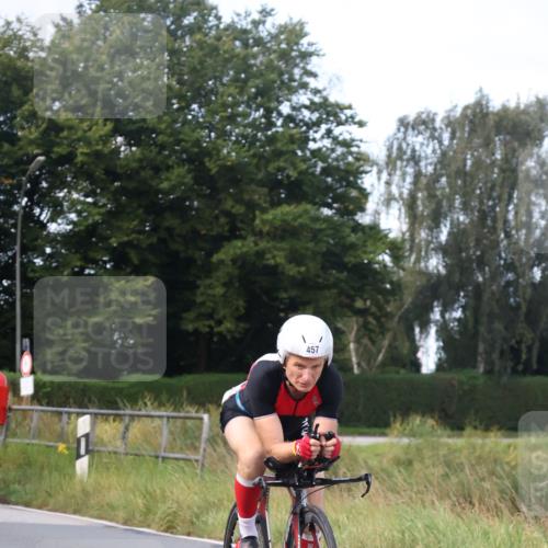 25.08.2024 - Elbe Triathlon Hamburg Fuchs,  Jonas http://msf.ph/oto/6869548 25.08.2024 10:25:11 Radfahren 457, 464, 365, 375, 558 meine-sportfotos.de