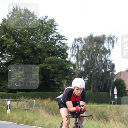 25.08.2024 - Elbe Triathlon Hamburg Fuchs,  Jonas http://msf.ph/oto/6869550 25.08.2024 10:25:11 Radfahren 457, 464, 365, 375, 558 meine-sportfotos.de