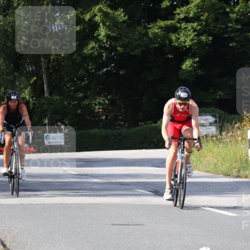 25.08.2024 - Elbe Triathlon Hamburg Fuchs,  Jonas http://msf.ph/oto/6869554 25.08.2024 11:07:52 Radfahren 1669, 1535, 1609, 1565 meine-sportfotos.de