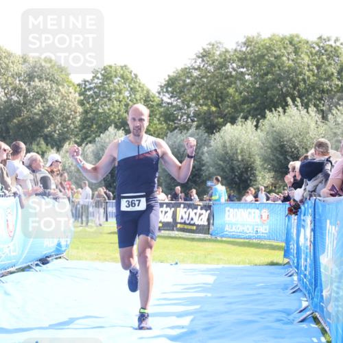 25.08.2024 - Elbe Triathlon Hamburg H.Heesch http://msf.ph/oto/6869586 25.08.2024 11:07:50 Ziel 270, 367 meine-sportfotos.de