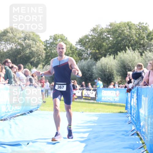 25.08.2024 - Elbe Triathlon Hamburg H.Heesch http://msf.ph/oto/6869600 25.08.2024 11:07:51 Ziel 270, 367 meine-sportfotos.de