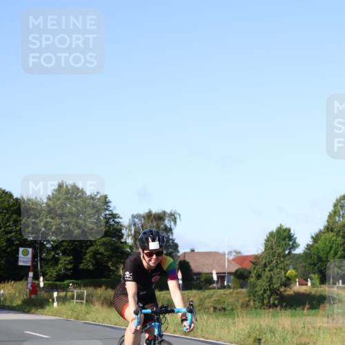25.08.2024 - Elbe Triathlon Hamburg Fuchs,  Jonas http://msf.ph/oto/6869618 25.08.2024 09:32:46 Radfahren 441, 177 meine-sportfotos.de