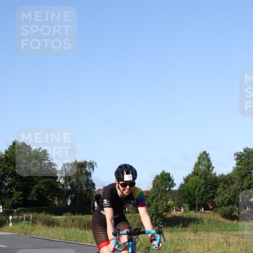 25.08.2024 - Elbe Triathlon Hamburg Fuchs,  Jonas http://msf.ph/oto/6869625 25.08.2024 09:32:46 Radfahren 441, 177 meine-sportfotos.de