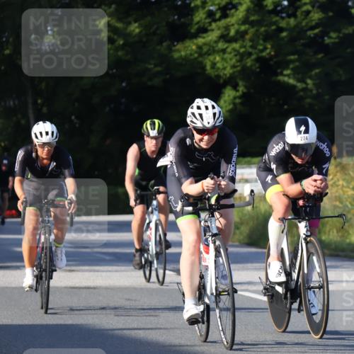 25.08.2024 - Elbe Triathlon Hamburg Fuchs,  Jonas http://msf.ph/oto/6869642 25.08.2024 09:32:53 Radfahren 274, 144, 146, 393 meine-sportfotos.de